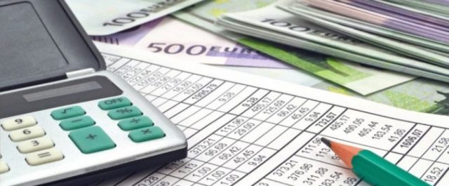 Παράταση μέχρι την Παρασκευή για τη φορολογική δήλωση
