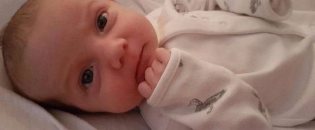 Πέθανε ο μικρός Τσάρλι Γκαρντ που είχε γίνει «μπαλάκι» ανάμεσα στους γονείς και στους γιατρούς του