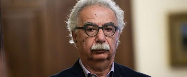Μικτό σύστημα προαναγγέλλει ο Γαβρόγλου μέχρι την κατάργηση των πανελλαδικών