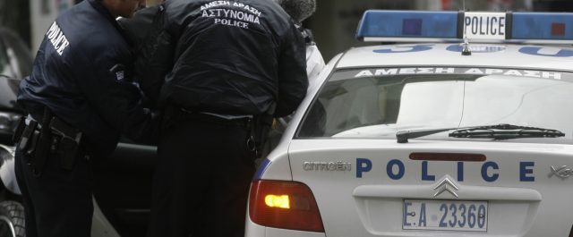 Συνταξιούχος αστυνομικός πίσω από τις απειλητικές επιστολές με σφαίρες