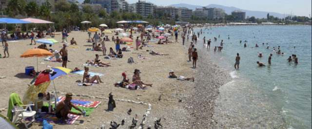 Καύσωνας “πακέτο” με αφρικανική σκόνη!