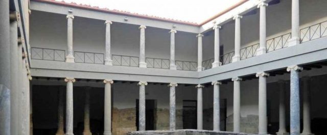Κως: Ο φονικός σεισμός “σκότωσε” κι αγάλματα [εικόνα]