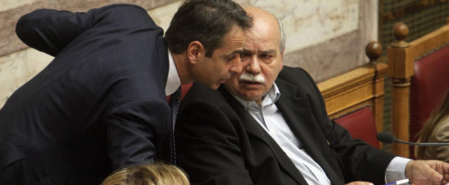 Εξηγήσεις από Βούτση για την απελευθέρωση των εισβολέων του Ρουβίκωνα ζητά με επιστολή του ο Μητσοτάκης