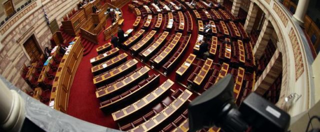 Εκρηκτική ατμόσφαιρα στη Βουλή για την υπόθεση Καμμένου- Οι διάλογοι