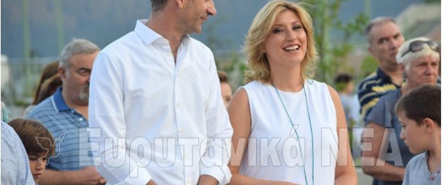 Οι πρώτες φωτογραφίες καλεσμένων στο γάμο Μπακογιάννη- Κοσιώνη στο Καρπενήσι