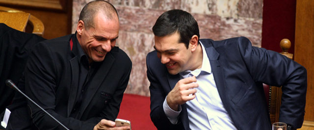 Βαρουφάκης ακάθεκτος: Ο Τσίπρας ήταν έτοιμος να δεχθεί το Grexit του Σόϊμπλε