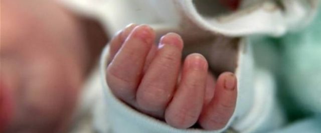 ΟΠΕΚΑ: Παράταση έως τις 31 Δεκεμβρίου για το επίδομα γέννησης σε νέους γονείς