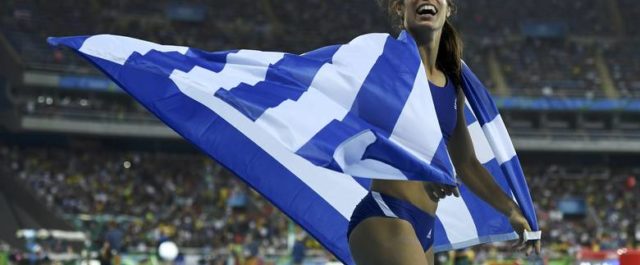 60.000 χόρευαν συρτάκι για το χρυσό της Κατερίνας