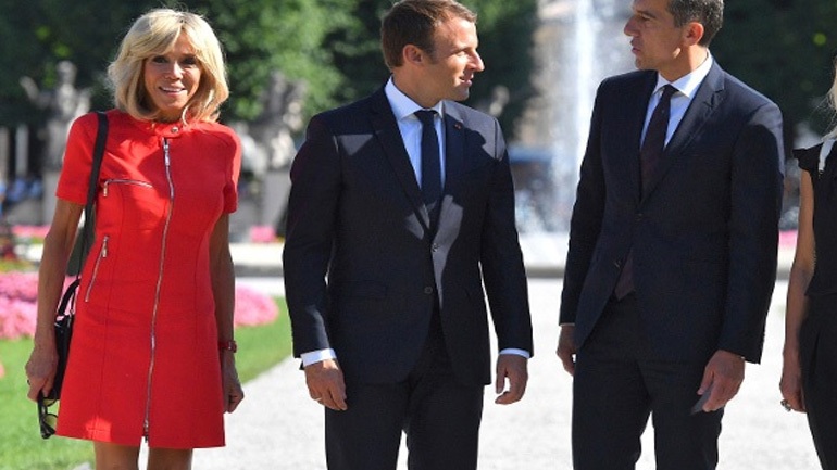 Παρασκήνιο: Η Μπέτυ Μπαζιάνα θα υποδεχθεί την Μπριζίτ Μακρόν
