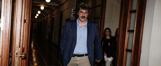 Σκληρή απάντηση Πολάκη στον Παπαχρήστου των “Νέων” για το νοσοκομείο Σύρου
