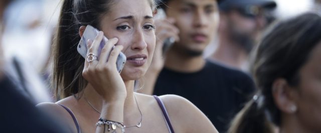 Τα ερασιτεχνικά βίντεο ντοκουμέντο που κατέγραψαν τις τυφλές επιθέσεις στην Καταλονία