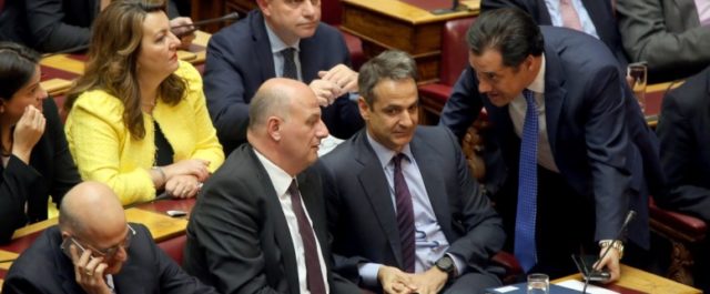“‘Άνοιγμα” Μητσοτάκη στα…δεξιά με “σημαία” τη θρησκεία- Τι προσδοκούν στη Ν.Δ