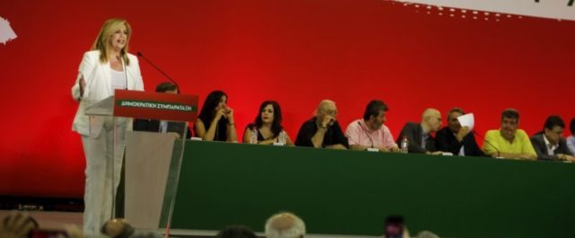 Σε άλλο κλίμα η Φώφη: “Ανιστόρητη η ταύτιση κομμουνισμού και ναζισμού”