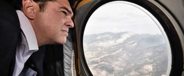 Τη βαθιά ευγνωμοσύνη των Ελλήνων για τους πυροσβέστες εξέφρασε ο Τσίπρας