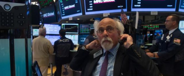 Dow Jones: Πώς έσπασε το φράγμα των 22.000 μονάδων!