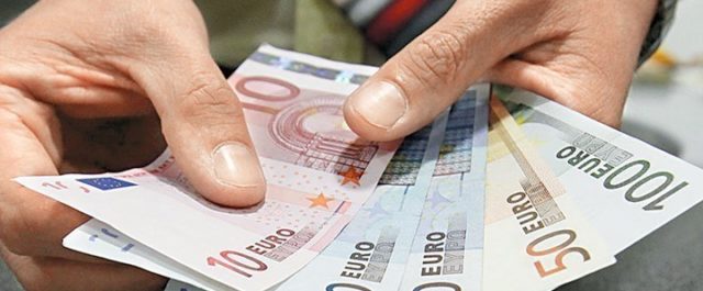 Τρεις στους δέκα δεν πλήρωσαν την πρώτη δόση του φόρου εισοδήματος
