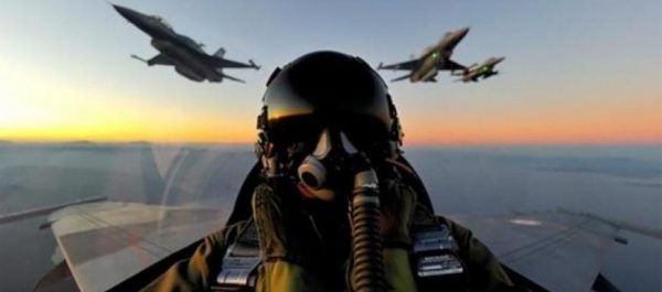 Νέα τουρκική πρόκληση: Τουρκικά F-16 πάνω από Φούρνους κι Αγαθονήσι  