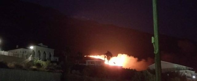 Υπό έλεγχο η φωτιά στην Κεφαλονιά – Ολονύχτια μάχη, κινδύνευσαν χωριά [video,εικόνες]