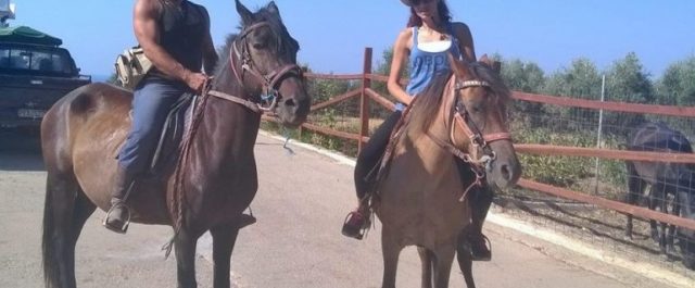 Τραγωδία στο Ρέθυμνο: Πνίγηκαν για να σώσουν τα παιδιά τους [εικόνες]