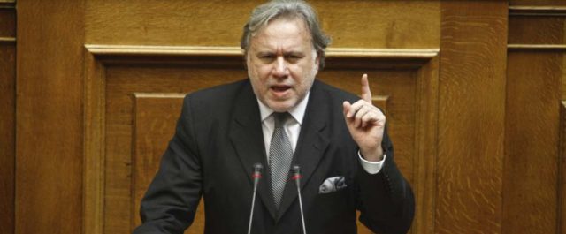 Κατρούγκαλος για αντικομμουνισμό: “Η Ιστορία δεν ξαναγράφεται”