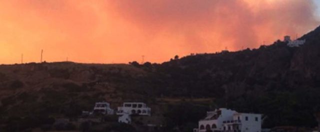 Νύχτα αγωνίας για την πυρκαγιά στα Κήθυρα
