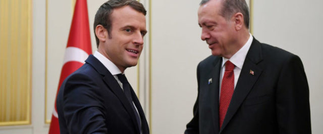 Μακρόν: “Είμαι αναγκασμένος να μιλάω με τον Ερντογάν κάθε εβδομάδα”!