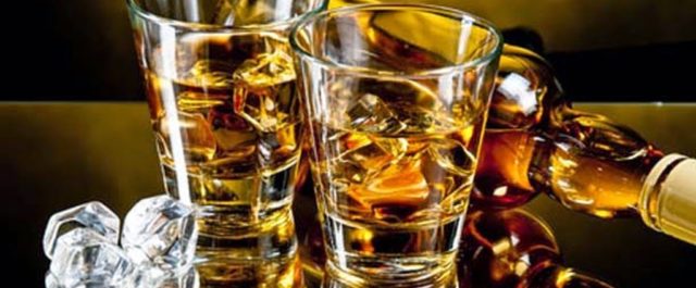 Πως πρέπει να πίνετε το ουίσκι – Επιστημονική μελέτη ανατρέπει τα δεδομένα
