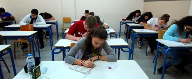 Διευκρινίσεις Γαβρόγλου: Δεν υπάρχουν διπλές εξετάσεις- Τι θα ισχύσει