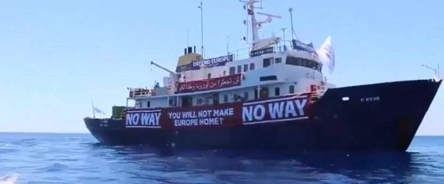 Ακροδεξιοί περιπολούν για μετανάστες και κοντά στην Ιεράπετρα!