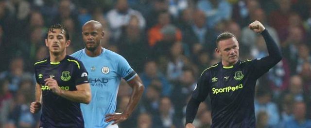 Πατέρας και γιος αποδοκίμασαν Ρούνεϊ πριν 4 χρόνια, τον αποδοκίμασαν και χθες! [video+ εικόνες]