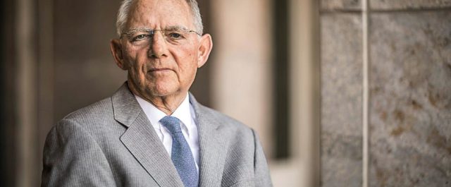 Ο Σόιμπλε συζητά την εξέλιξη του ESM, τι δεν συζητά
