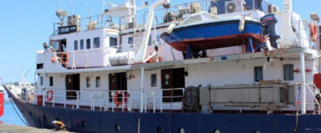 Οι Τυνήσιοι ακινητοποίησαν το πλοίο των ακροδεξιών