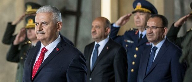 Τουρκία: Πήραν τα «κεφάλια» των αρχηγών των Ενόπλων Δυνάμεων