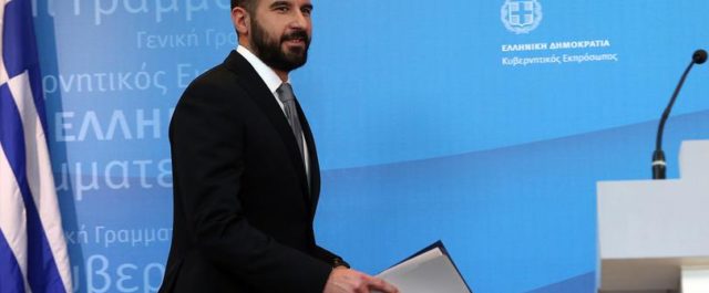 Τζανακόπουλος: “Ανάπτυξη και στήριξη των αδύναμων σε πρώτο πλάνο”
