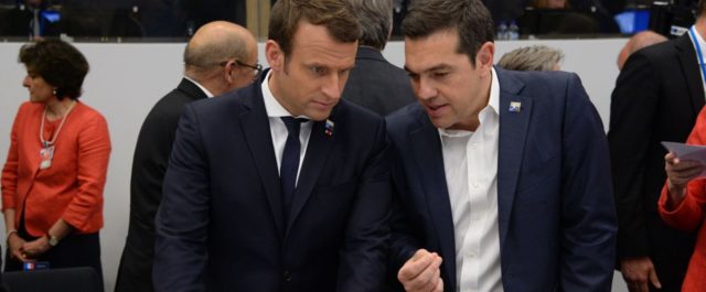 Μήνυμα Μακρόν για την Ευρωζώνη από την Αθήνα- Συμβολική επίσκεψη