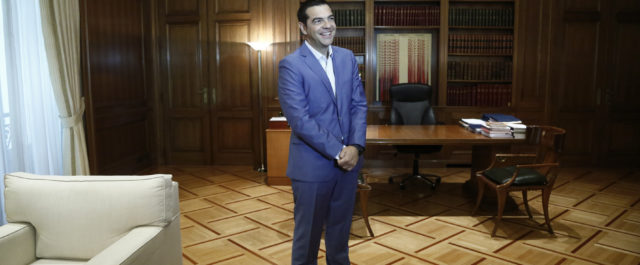 Αισιόδοξος ο πρωθυπουργός για ανάπτυξη 2% το 2017 – Αύξηση 0,8% του ΑΕΠ