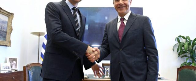 “Ορθάνοιχτη πόρτα” από Θεοδωράκη σε συνεργασία του νέου φορέα με τη Ν.Δ