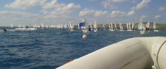 Αναβάλλονται οι ιστιοπλοϊκοί αγώνες στο Σαρωνικό