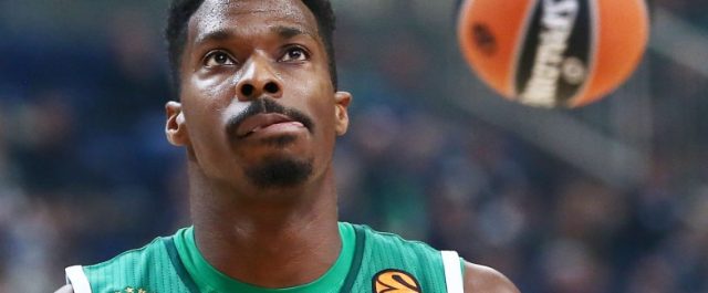 Ο Κένι Γκάμπριελ έπεσε θύμα των φαρσέρ με τα … πολύχρωμα μπαλάκια