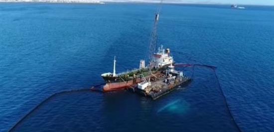 Συνελήφθη για λαθρεμπόριο καυσίμων το πλήρωμα του πλοίου που έκανε απάντληση από το ναυάγιο!