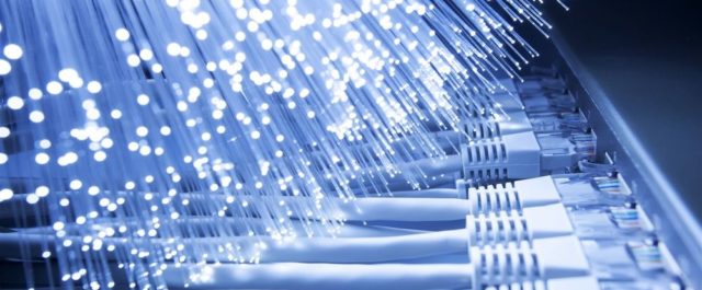 Παππάς: Επενδύσεις δύο δισ. στις οπτικές ίνες