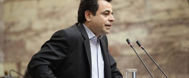 Σαντορινιός: Έχουν αντληθεί τα 2/3 των πετρελαιοειδών από το ναυάγιο