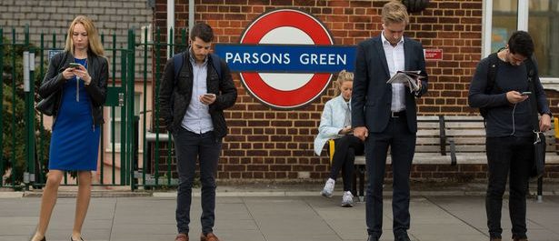 Βρετανοί κι Αμερικανοί δεν έχουν αποδείξεις ότι ο ISIS επιτέθηκε στο μετρό του Λονδίνου