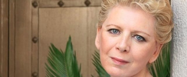 Φαρμακερή απάντηση της Έλενας Ακρίτα στην “κόρη του Κίτσου”: Δεν κληρονόμησε τ’ @ρχ…. του πατέρα της