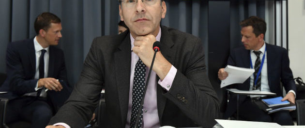 Ο Ντάισελμπλουμ έχει στυλώσει τα πόδια και δεν παραιτείται από πρόεδρος του Eurogroup!