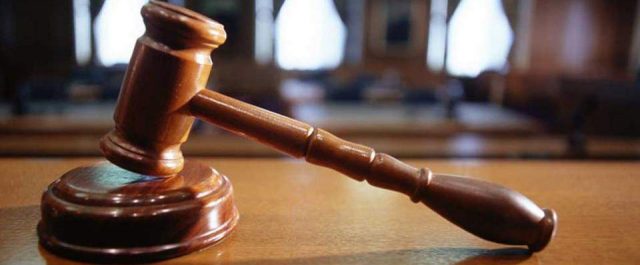 Πρώην βουλευτές δηλώνουν εξαθλιωμένοι και προσφεύγουν στη Δικαιοσύνη!