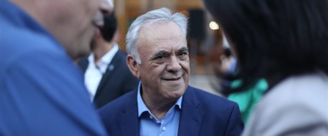 Δραγασάκης σε Suddeutsche Zeitung: “Ό,τι είναι προς όφελος της Ελλάδας προς όφελος και της Ευρώπης”