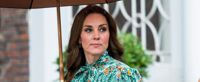 Τσουχτερό πρόστιμο στο περιοδικό που δημοσίευσε “τόπλες” φώτο της Κέιτ Μίντλετον [εικόνα]