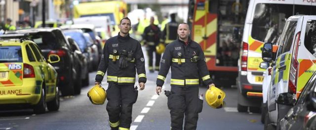 Ανθρωποκυνηγητό στο Λονδίνο: Συνέλαβαν 18χρονο για τη βομβιστική επίθεση