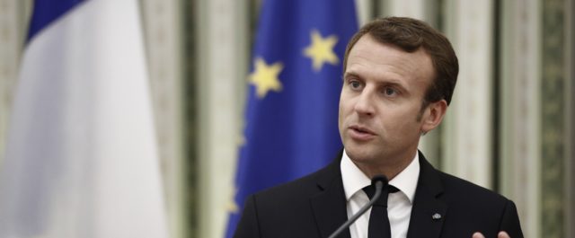 Ύμνοι γαλλικών ΜΜΕ: “Στην Πνύκα ο Μακρόν επανεκκίνησε την Ευρώπη”!